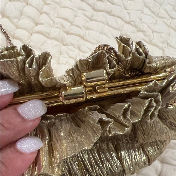 Vintage Gold Textured Evening Clutch - Picture 6 of 13